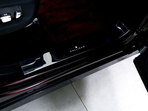 Certified 2025 Rolls-Royce Cullinan image 37