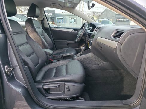 Used 2014 Volkswagen Jetta SE image 17