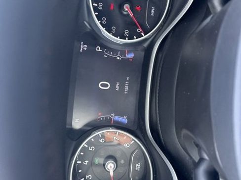 Used 2018 Jeep Compass Limited image 24