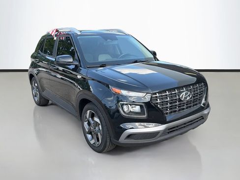 Used 2024 Hyundai Venue SEL FWD image 1