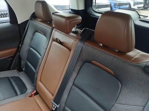 Used 2023 Ford Bronco Sport Outer Banks w/ Tech Package AWD/4WD image 17