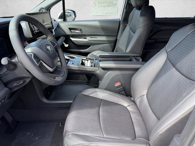 New 2026 Toyota Sienna XLE Woodland Edition AWD/4WD image 11