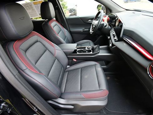 Used 2025 Chevrolet Equinox RS w/ Safety and Technology Package AWD/4WD image 18