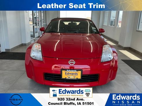 Used 2005 Nissan 350Z Grand Touring RWD image 9