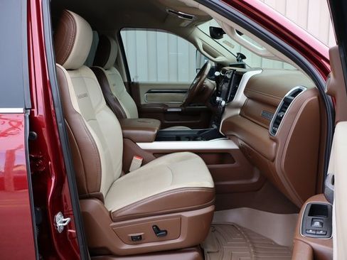 Used 2019 RAM 3500 Laramie image 48