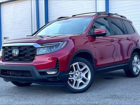 Used 2024 Honda Passport EX-L image 2
