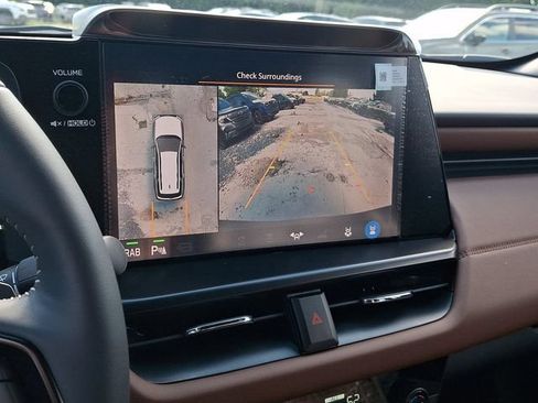 New 2026 Subaru Outback Touring AWD/4WD image 13