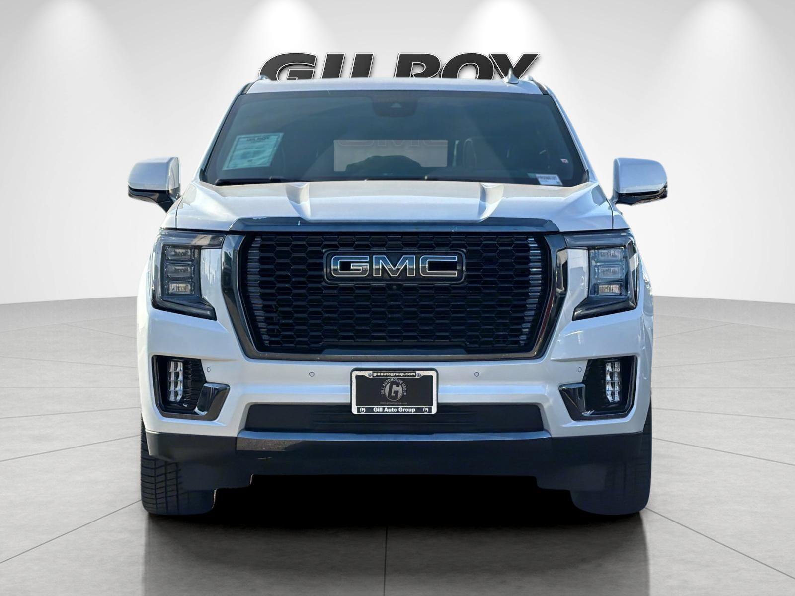 Used 2023 GMC Yukon XL Denali Ultimate AWD/4WD image 8
