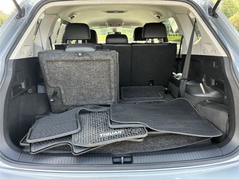 Certified 2023 Volkswagen Tiguan SE FWD image 16