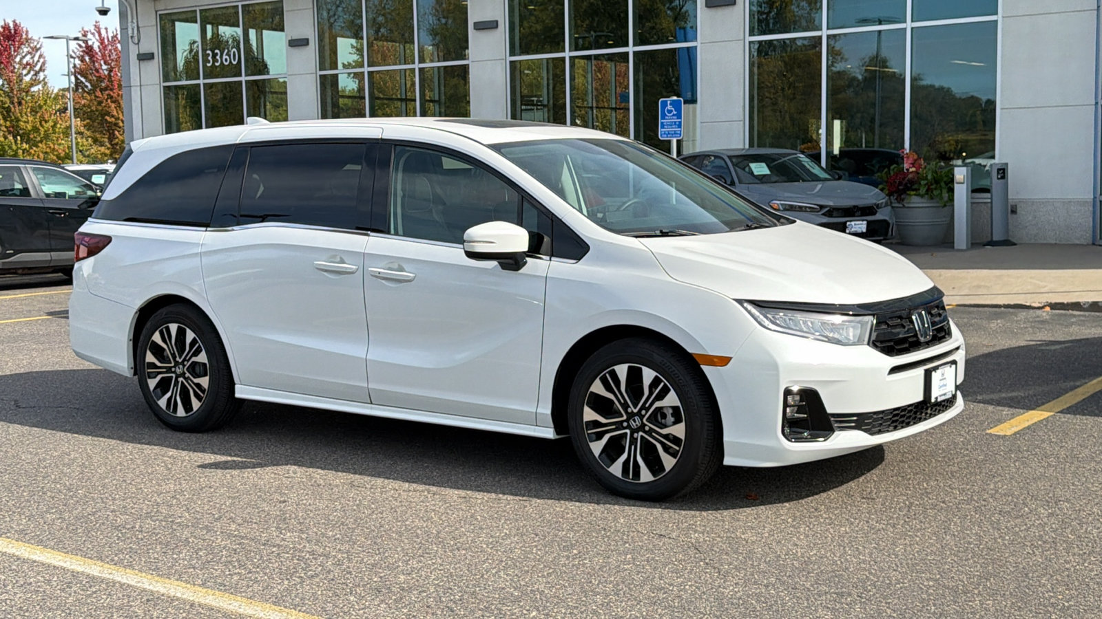 Certified 2026 Honda Odyssey Elite image 1