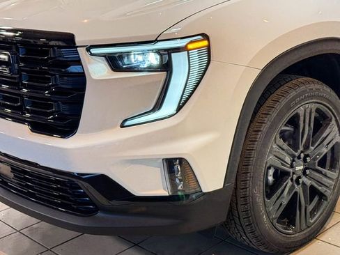 New 2026 GMC Acadia Elevation w/ Black Edition AWD/4WD image 13
