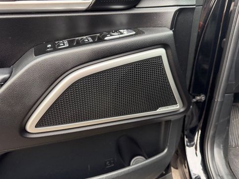 Used 2022 Kia Telluride LX AWD/4WD image 13