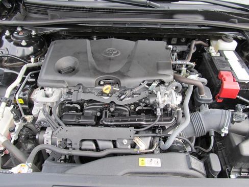 Used 2023 Toyota Camry LE image 39