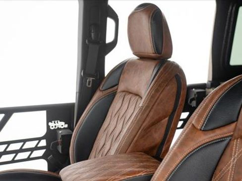 Used 2025 Jeep Wrangler Unlimited Sport image 40