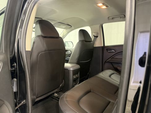 Used 2022 Chevrolet Colorado Z71 w/ Safety Package image 26