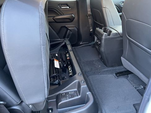 New 2026 GMC Canyon Elevation w/ Convenience Package image 19