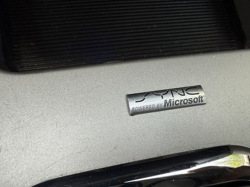 Used 2009 Ford Escape XLT FWD image 33