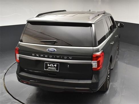 Used 2022 Ford Expedition XLT image 46