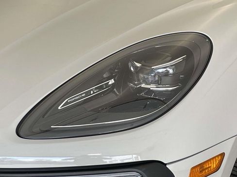 Certified 2023 Porsche Macan S image 15