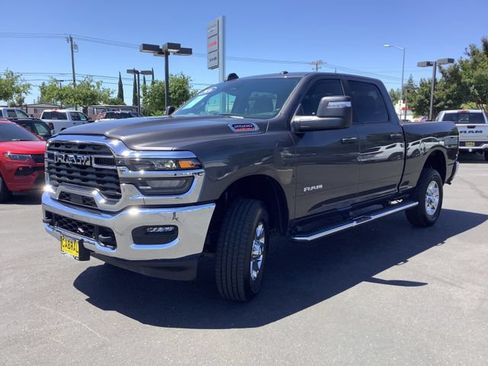 Used 2026 RAM 2500 Big Horn AWD/4WD image 5