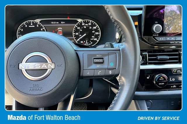 Used 2024 Nissan Pathfinder SV AWD/4WD image 11