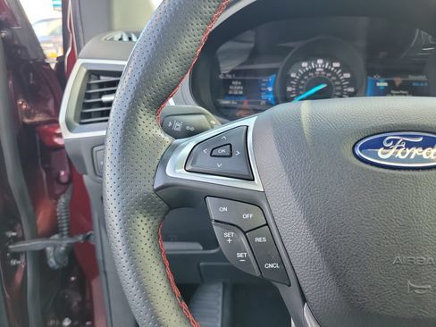 Certified 2024 Ford Edge ST-Line AWD/4WD image 24
