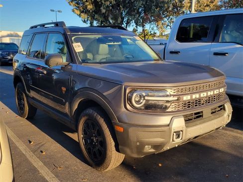 Used 2025 Ford Bronco Sport Badlands image 10
