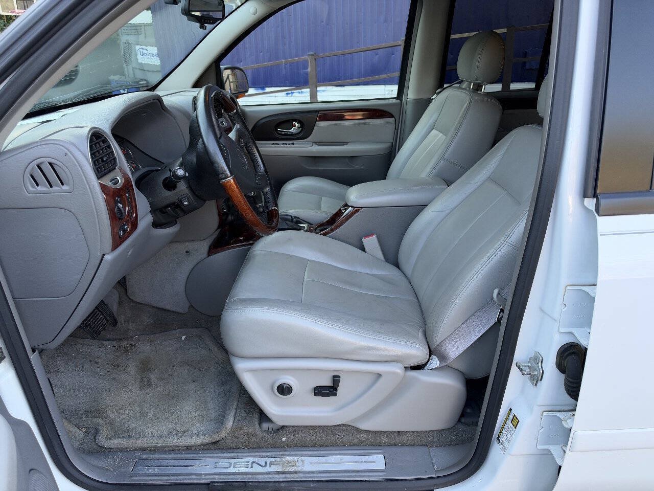 Used 2005 GMC Envoy Denali AWD/4WD image 10