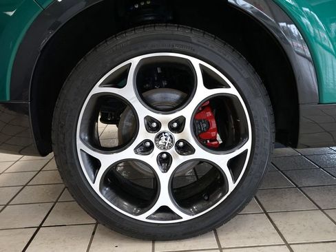 Used 2024 Alfa Romeo Tonale Veloce AWD/4WD image 61