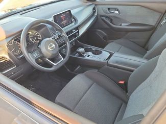 Used 2023 Nissan Rogue SV video 3