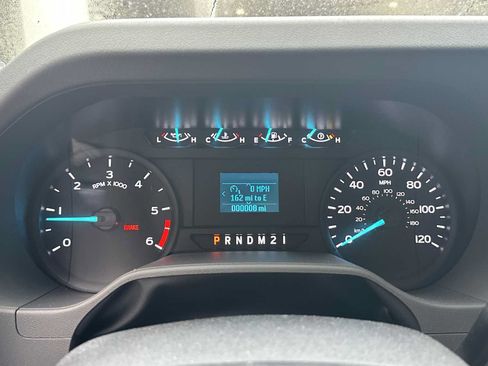 New 2025 Ford E-450 and Econoline 450 Super Duty w/ Power Equipment Group RWD image 26