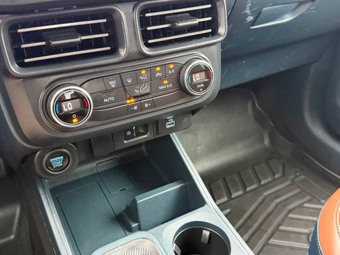 Used 2022 Ford Maverick Lariat FWD image 24