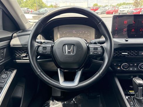 Used 2024 Honda Accord Touring image 23