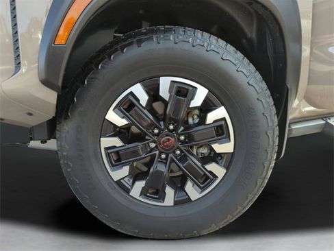 Certified 2023 Nissan Frontier PRO-4X w/ Pro Convenience Package image 46