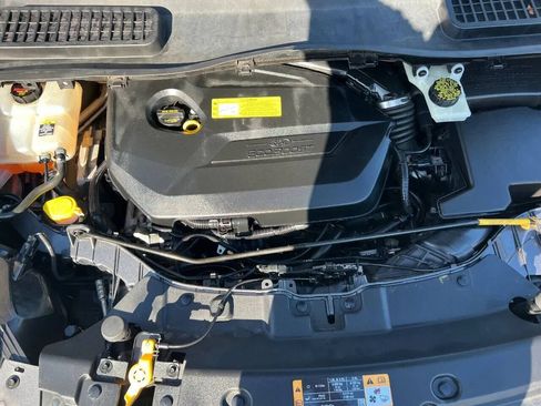 Used 2013 Ford Escape SEL FWD image 17