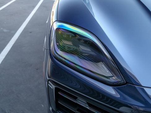 Certified 2026 Porsche Cayenne image 11