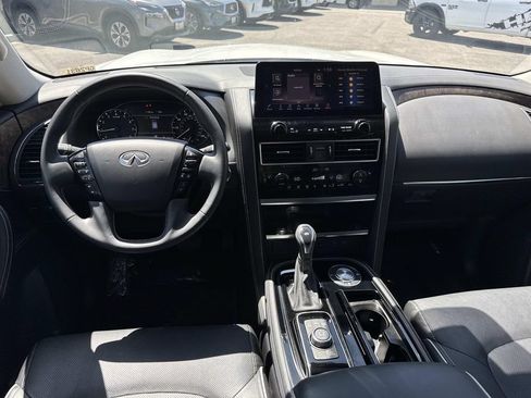 Certified 2024 INFINITI QX80 Premium Select w/ Cargo Package RWD image 8
