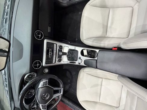Used 2013 Mercedes-Benz SLK 250 image 20