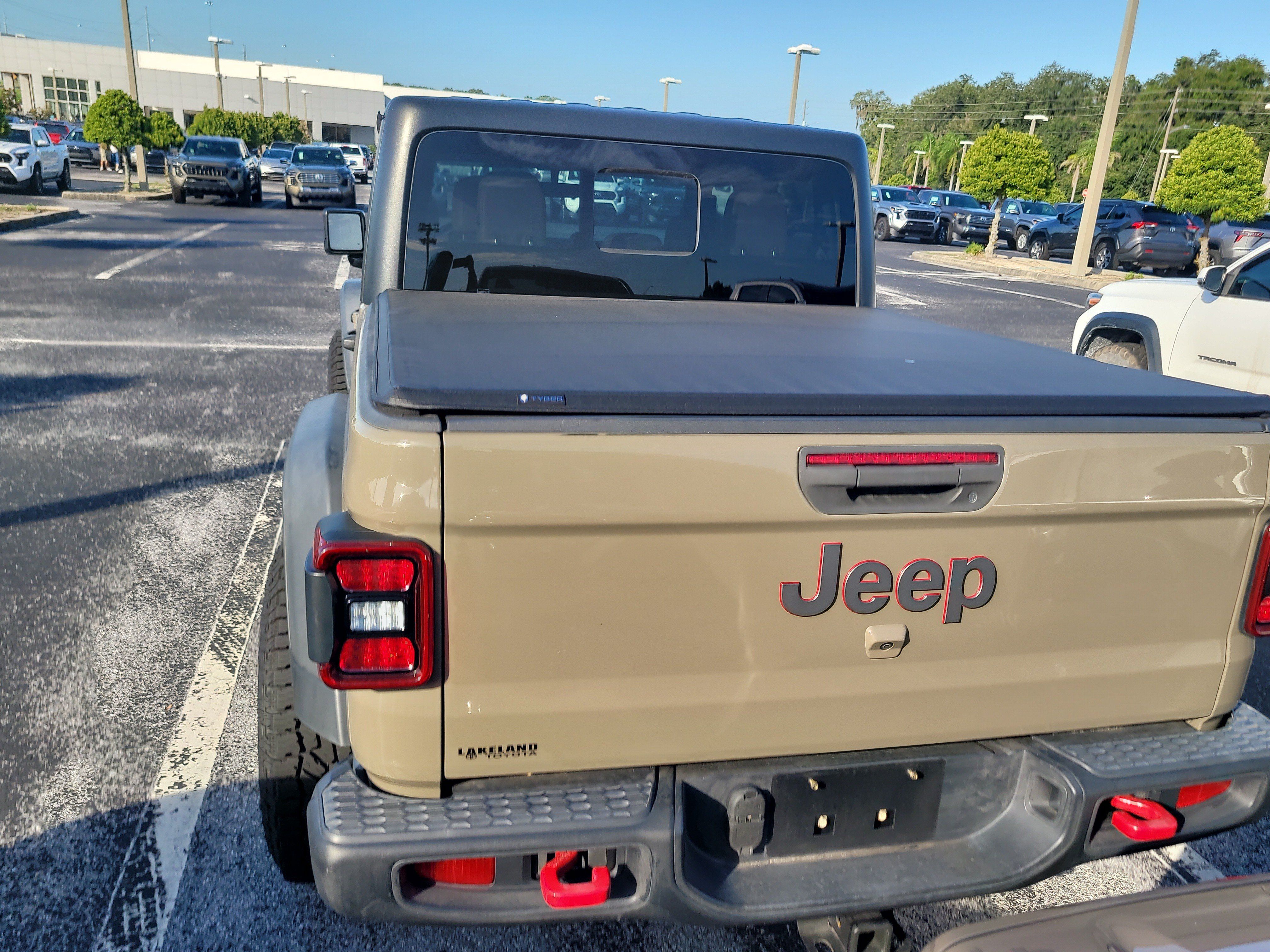 Used 2020 Jeep Gladiator Rubicon AWD/4WD image 6