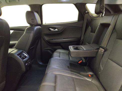 Used 2021 Chevrolet Blazer LT w/ Sound & Technology Package FWD image 18