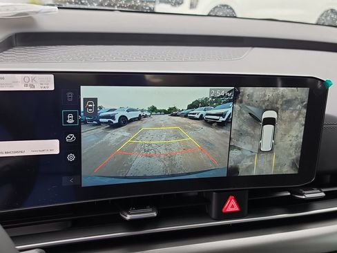 New 2026 Kia Carnival SX FWD image 25