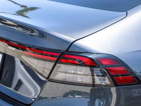 Used 2023 Honda Accord EX image 10