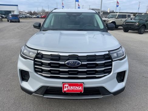 New 2026 Ford Explorer Active image 3