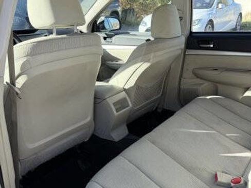 Used 2011 Subaru Legacy 2.5i Premium image 22