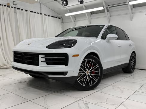 New 2026 Porsche Cayenne S image 7