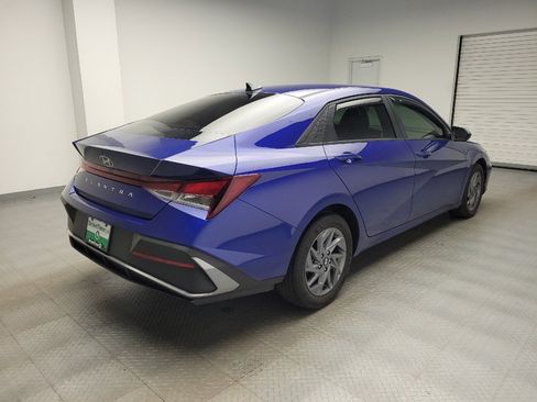 Used 2024 Hyundai Elantra SEL FWD image 9