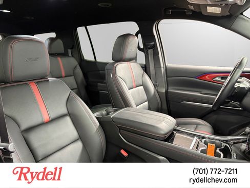Used 2025 Chevrolet Traverse RS w/ LPO, Floor Liner Package AWD/4WD image 17