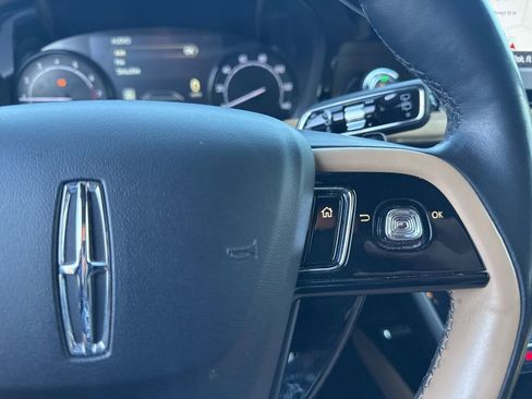 Used 2020 Lincoln Corsair Reserve w/ Equipment Group 201A image 14