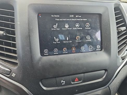 Used 2019 Jeep Cherokee Latitude Plus w/ Cold Weather Group image 20