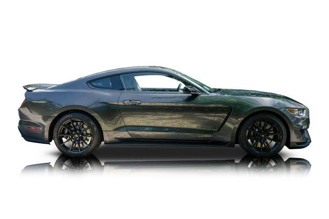 Used 2015 Ford Mustang Shelby GT350 RWD image 2